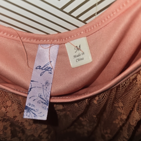 Lacy drop shoulder tunic tee - Picture 5 of 5